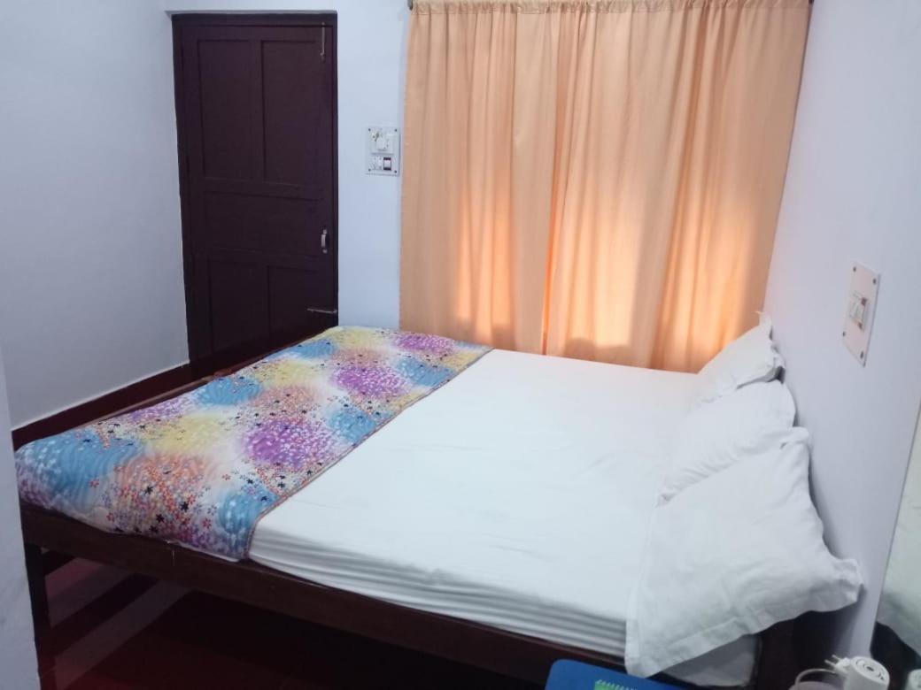 Coconhuts Beach Resort Lakshmanpur Dış mekan fotoğraf