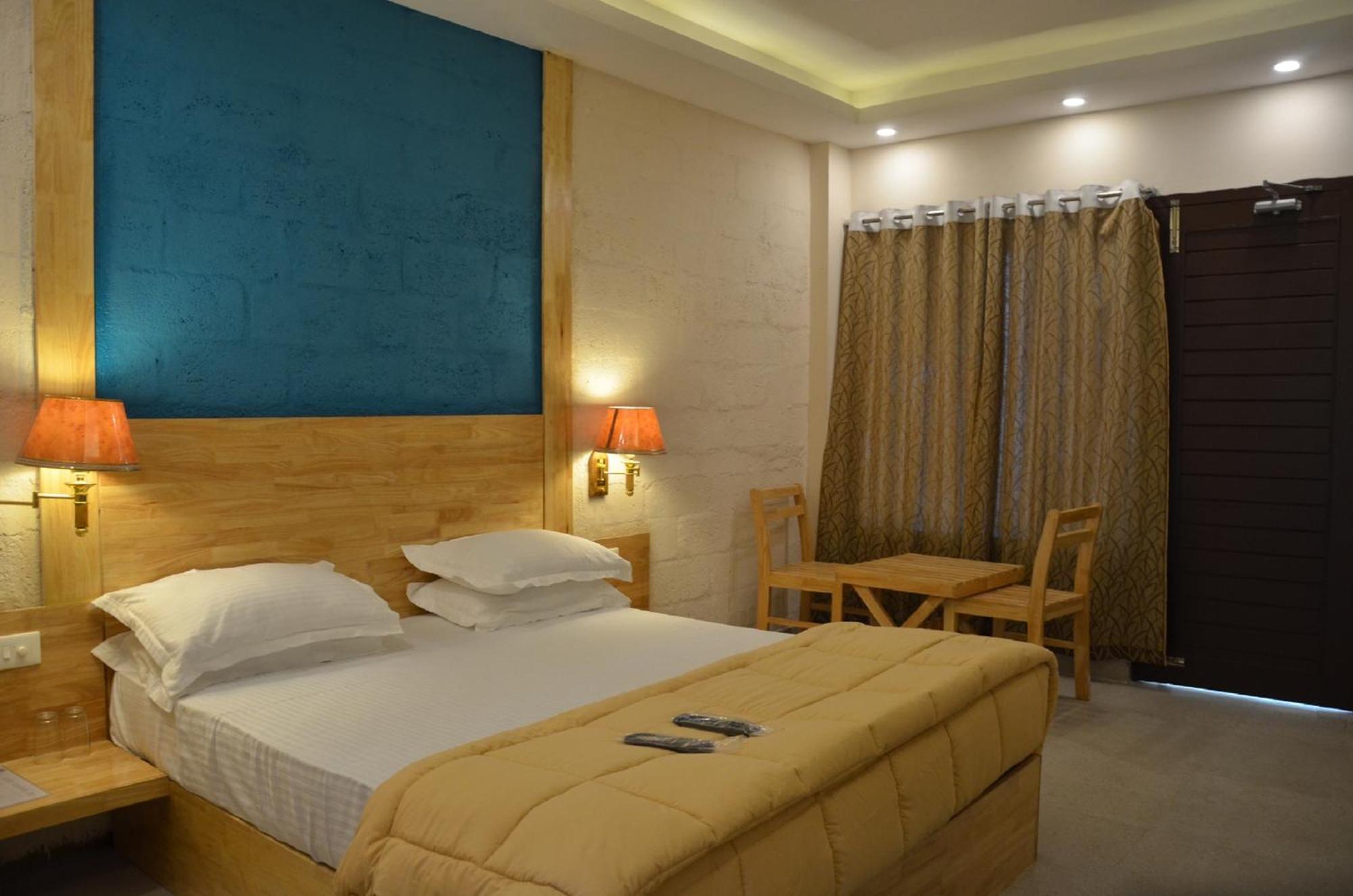 Coconhuts Beach Resort Lakshmanpur Dış mekan fotoğraf